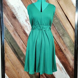 Green knit v neck elastic waist front