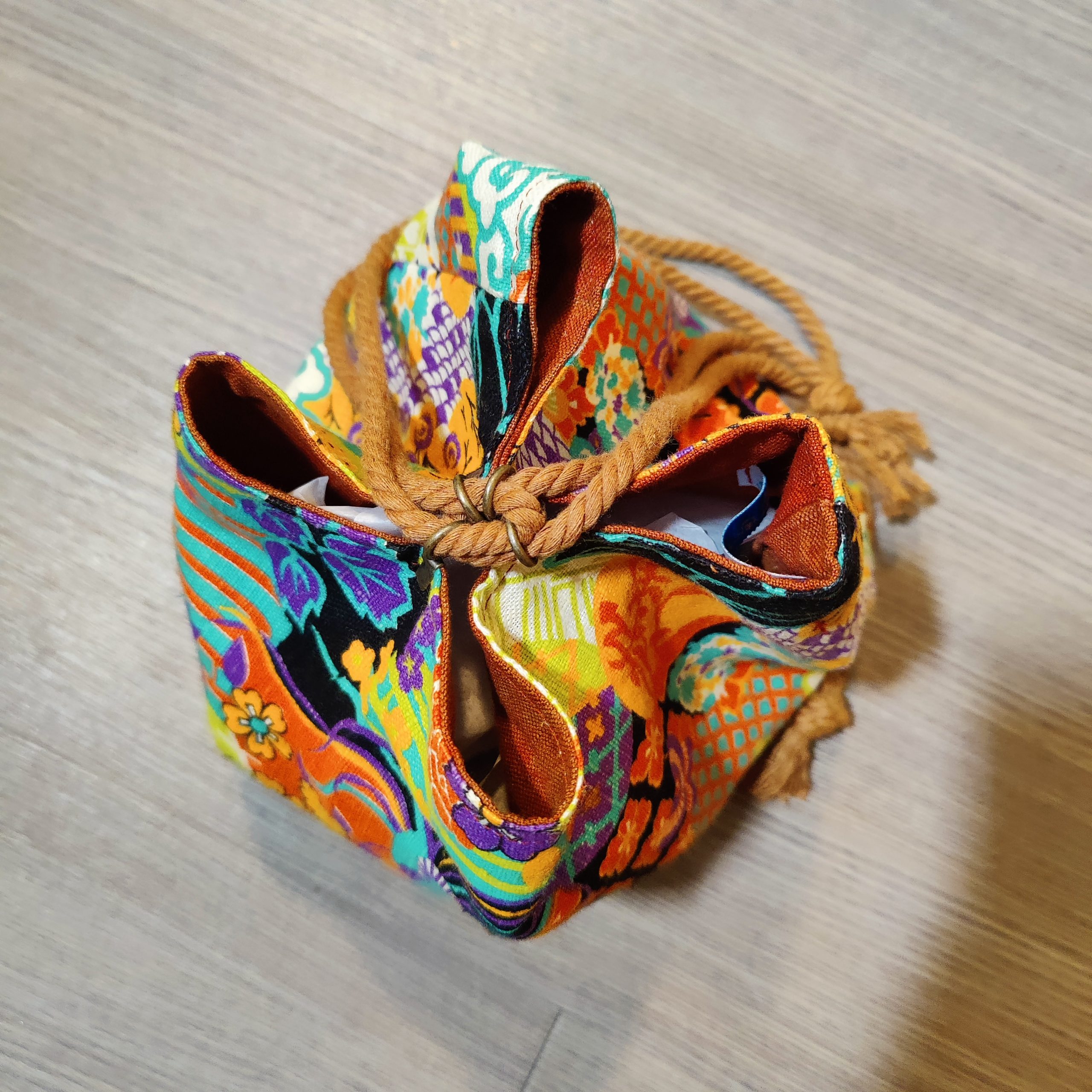 Orange floral drawstring bag - Image 3