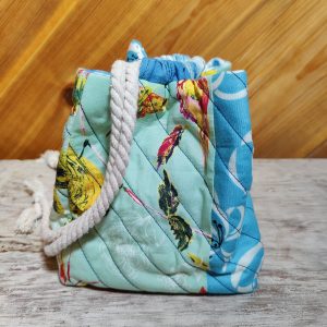 Quilted drawstring bag