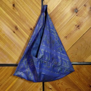 Blue and gold bento bag